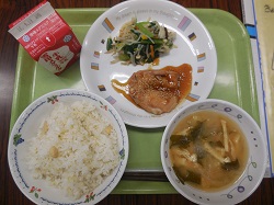 今日の給食 港区立白金小学校